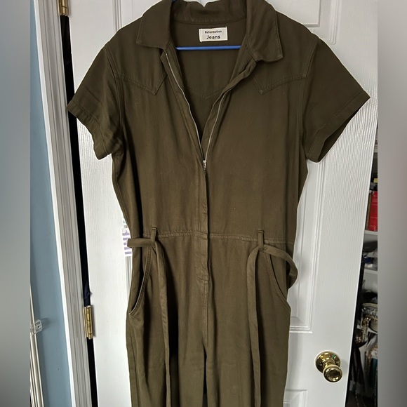 Reformationn Kenny Boiler size 10 - Picture 2 of 3